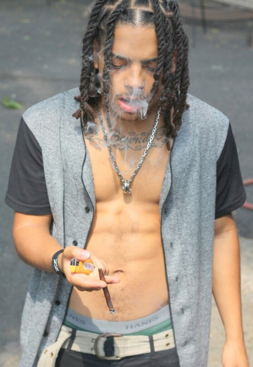 tbhitismackdamost:  Carlos ( Lucci )
