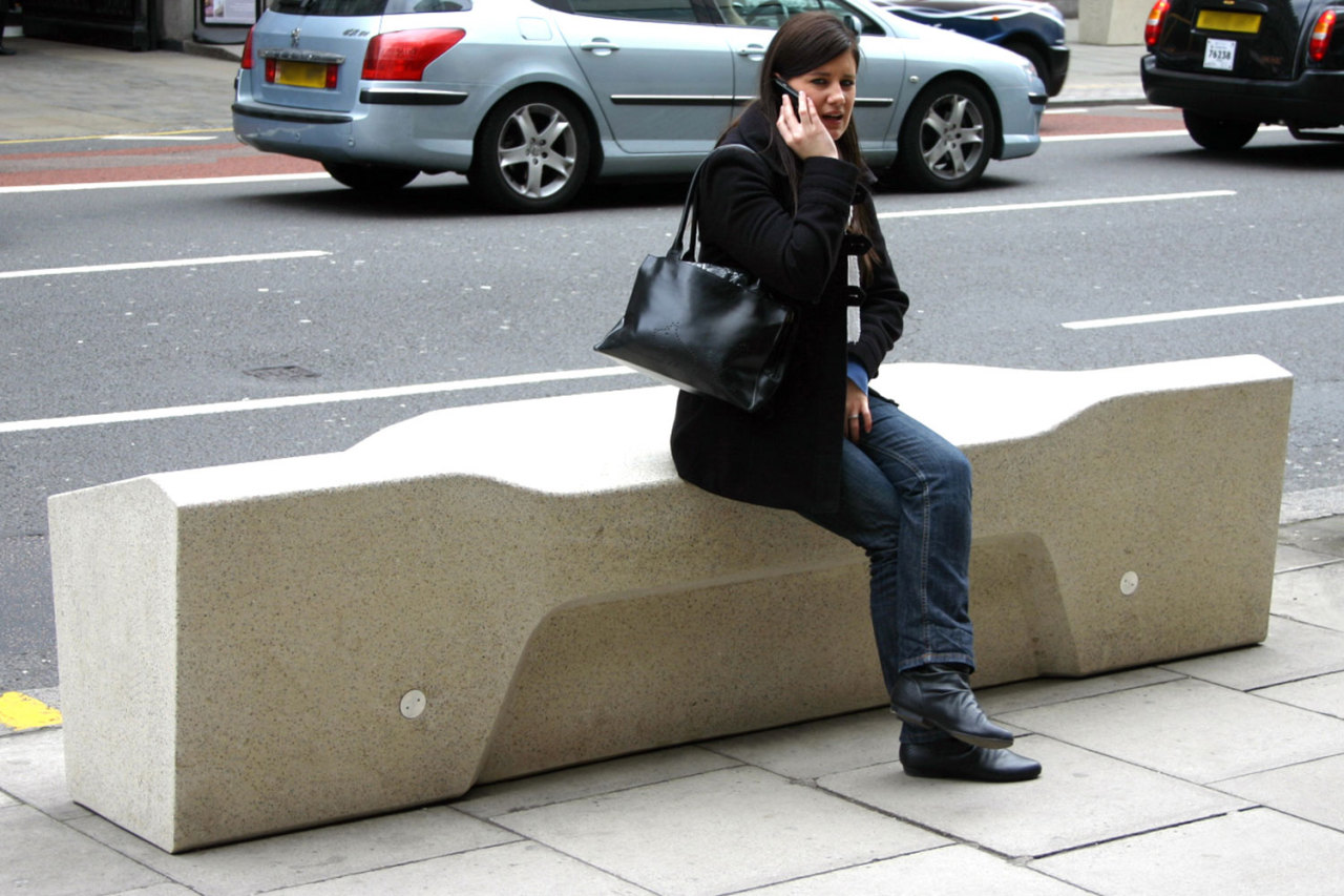 ultrafacts:   The Camden bench evolved from designs developed for Camden Borough