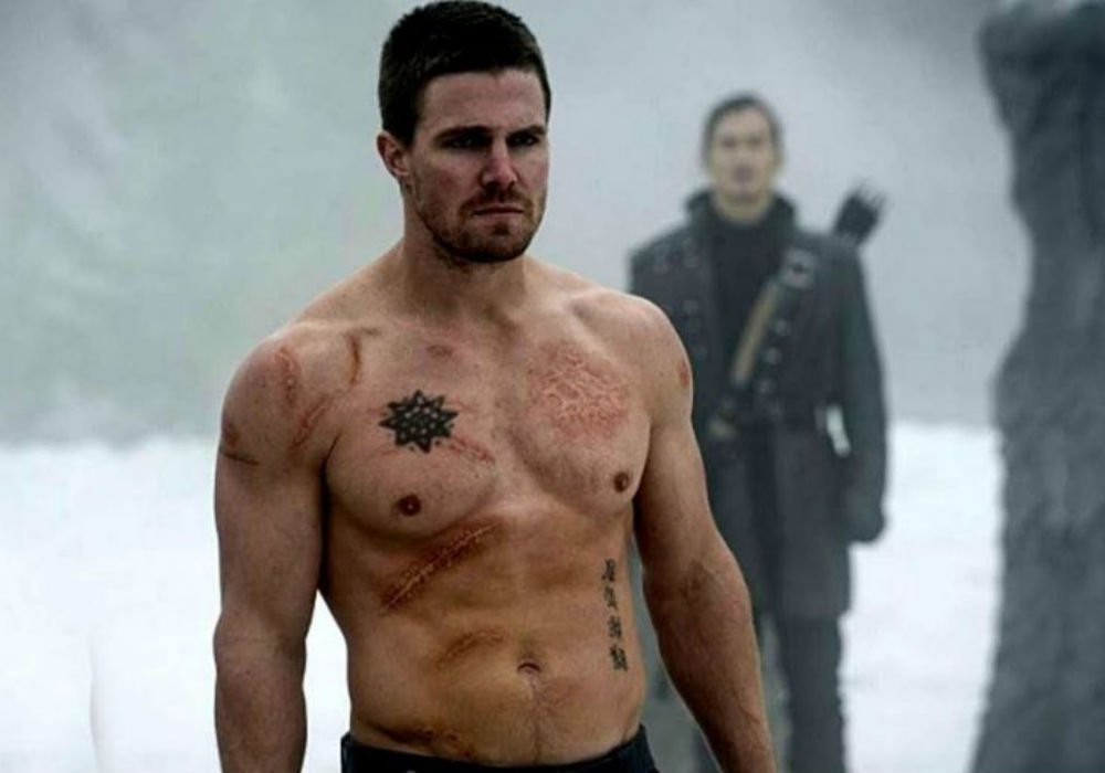 arrow cw oliver queen scars