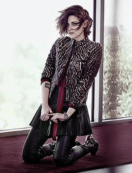 stewsource:  “I’m not a hard-core skater chick—I can skate on the street, but