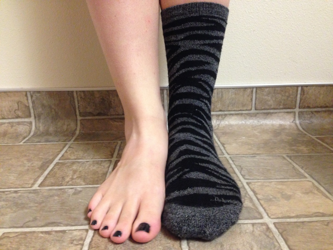 amiefeet:  My Long Toes