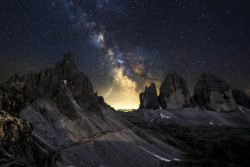 jakewi:  Milky way over Tre Cime Di Lavaredo