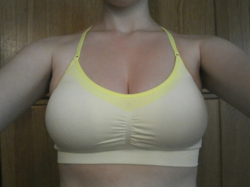 XXX brasizegallery:  Yay sports bras that fit! photo