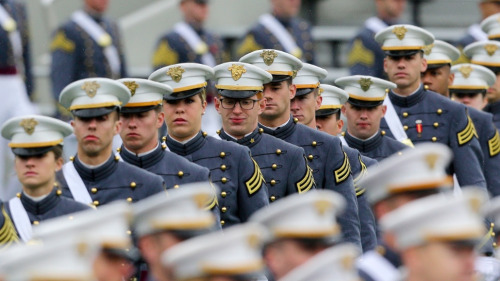 thepoliticalfreakshow: West Point Rugby Team Punished For Derogatory Emails About Women, Why Can&rsq