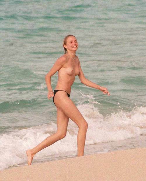 celebritysluts043: Cameron Diaz. The last pic is her in Gangs of New York.