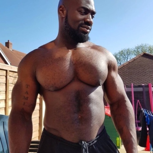 kingofazzsblog:trealhangman8687:trealhangman8687:trealhangman8687:trealhangman8687:I