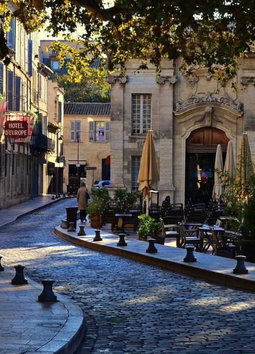 and-the-distance: Avignon, France