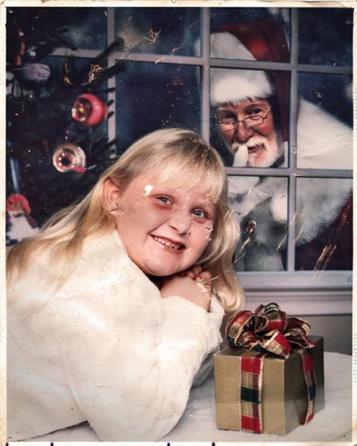 horroroftruant:  Creepy Santa Photos Part III Part I | Part II