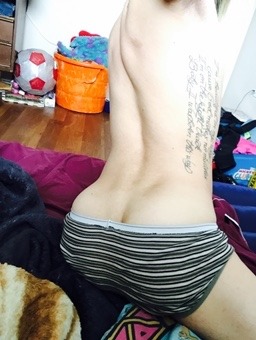 austinmusick:  austinmusick:  Day off. Slept in. Woke up feeling sexy. 😈  Reblogging/promoting