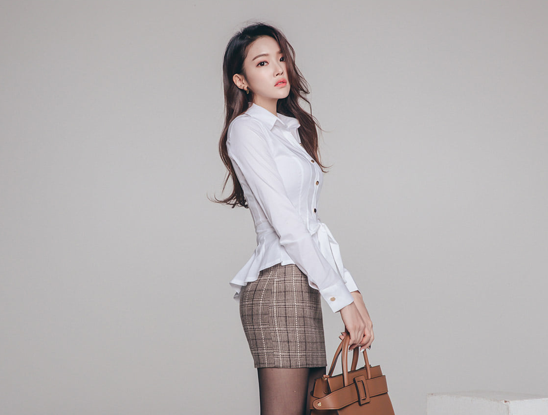 korean-dreams-girls:    Park Jung Yoon - January 18, 2018 Set   