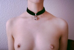 I think I might start wearing a ribbon around my neck- they&rsquo;re pretty.