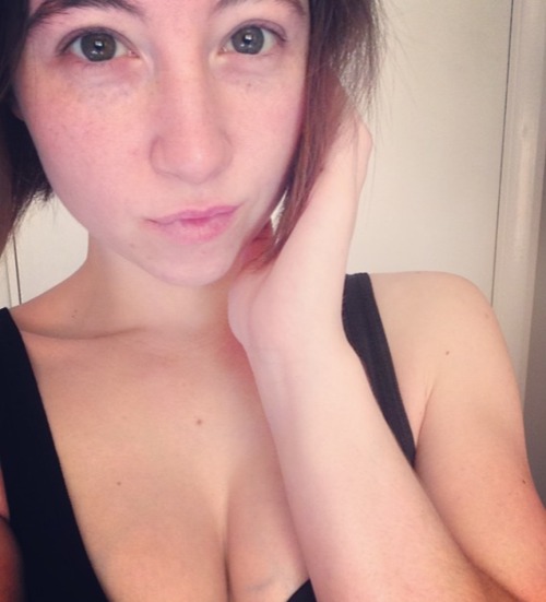nicooole-92:  bed head 
