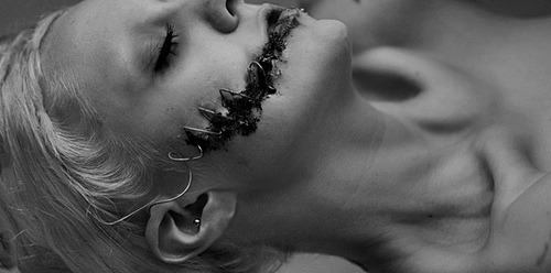 horrorchic87:   