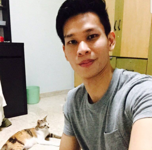 sglanjiao: Having fling with this beautifully HOT Malay guy over wechat… scare that I might meet up 