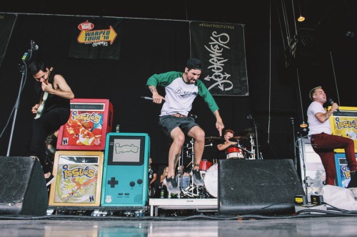 issues - vans warped tour 2016 © rachel park