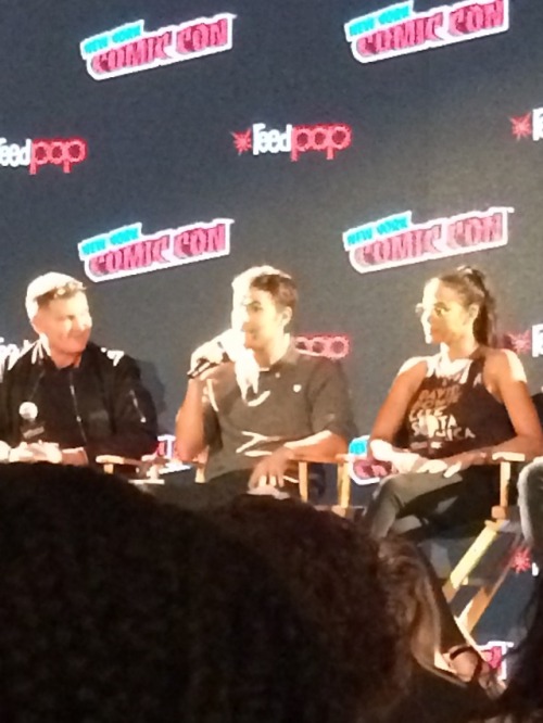 NYCC 18 Friday Tell Me A Story panel From Kevin Williamson (Scream, The Vampire Diaries), show on CB