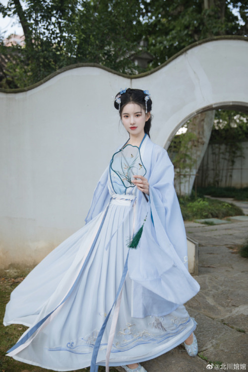 Chinese hanfu by 北川婠婠