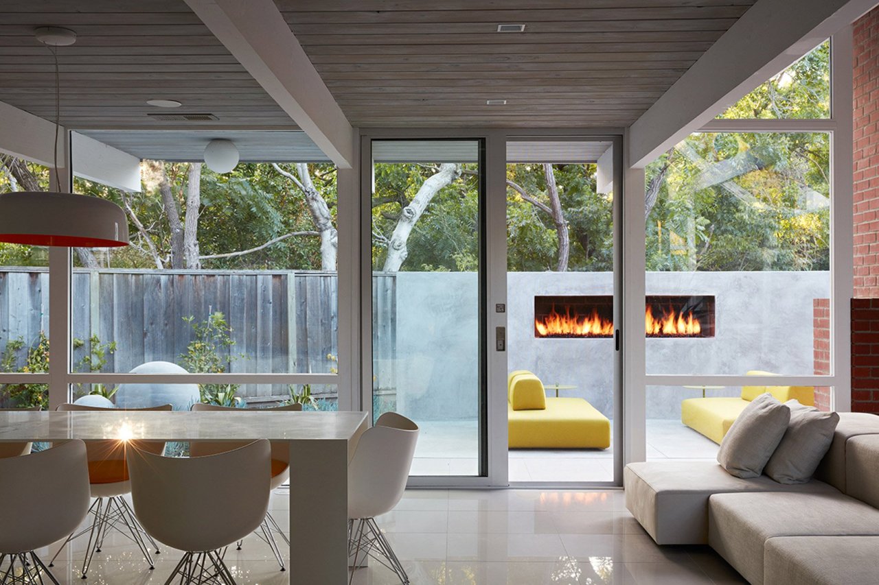 archatlas:    Mountain View Double Gable Eichler Remodel  San Francisco-based Klopf
