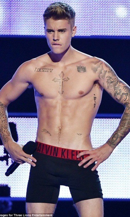 fuck-yeah-male-celebs:  Justin Bieber