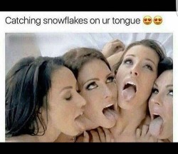 Who else outta all y'all likes to catch snowflakes???