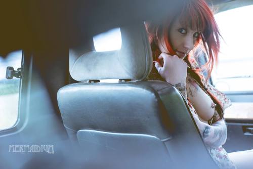 gyarueleenacosplay:  Eleena  