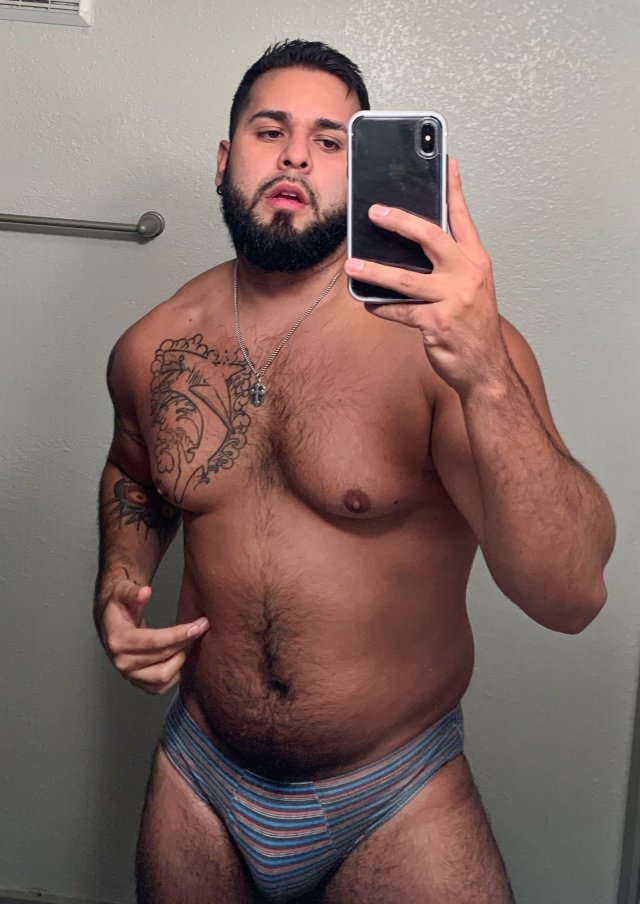 bear-hairy:Déjanos tu comentario 🐻. Rebloguea y comparte el contenido si te gustan las fotos. #Bear_Hairy