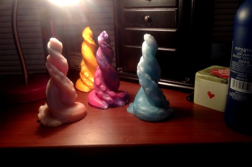 rockpapertentacles: I really can’t wait til I get a proper camera =.= Anyway, most of the