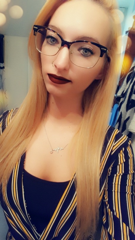 thingssthatmakemewet:  Nobody tagged me for a selfie buuut I look really good in this top so y'all get to see my face today anyway 💋💖  You always look good , so shush 😏😜