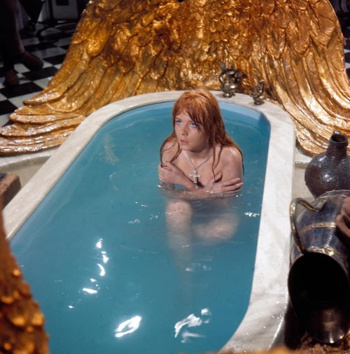 Jane Asher Nudes &Amp;Amp; Noises  