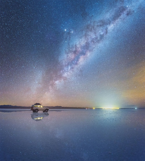 landscape-photo-graphy:  Russian Photographer Captures Breathtaking Photos Of Milky Way Mirrored On Salt Flats In Bolivia In May 2016, Russian photographer, Daniel Kordan, traveled to the Salar de Uyuni in Bolivia – the world’s largest salt flat and
