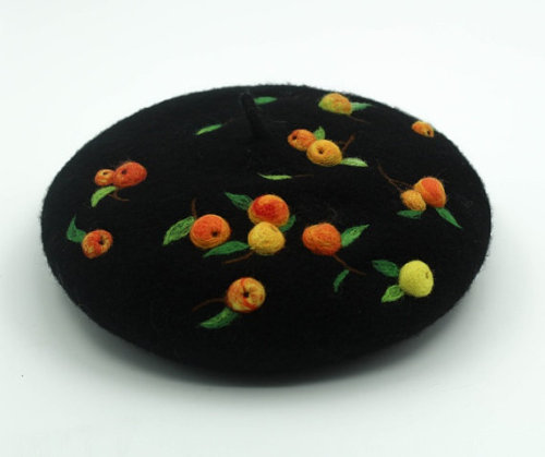 figdays: Apple Beret // GothicRebibal