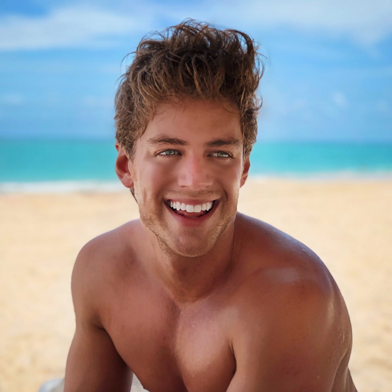 chicosguaposlindos:  latinos-gay:  Polo Morin  Polo Morin