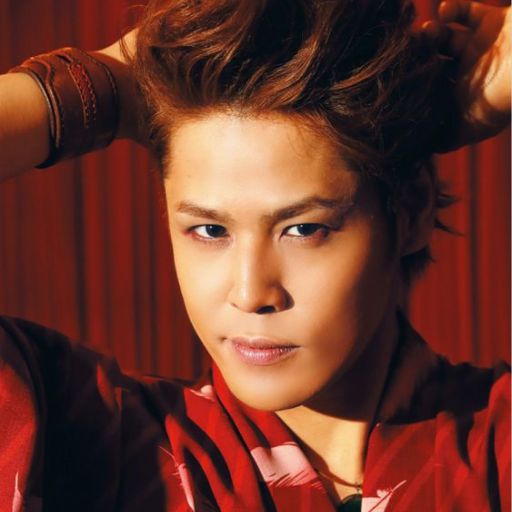 mamodewberry: princelytamaki:  (Guilty Beauty Love performed by Miyano Mamoru at his Birthday Request Live last year! I thought some of you may enjoy this :) )  How has this not been on my personal blog?! Ahhhh fixing this now as I’ve been watching