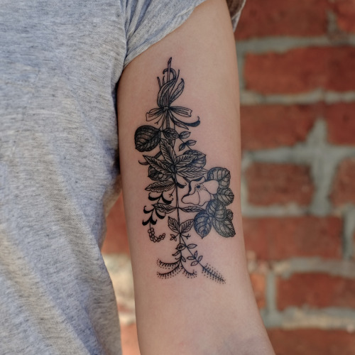 victortattoo:Done at East River Tattoo, Brooklyn.