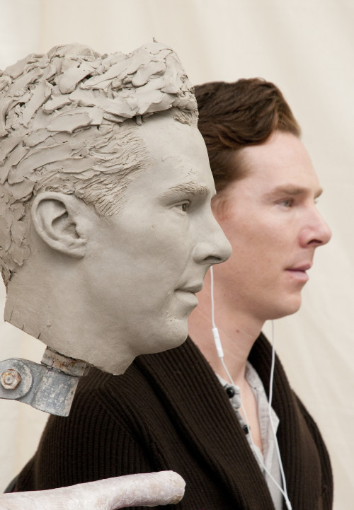 fyantagonist: Benedict Cumberbatch helps Madame Tussauds artists out with the early sculpting for hi