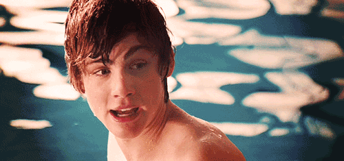 twinkmeetslife:  Logan with red hair?