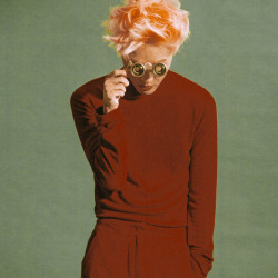 Zion.T’s &lsquo;’OO’’ album cover (full image)