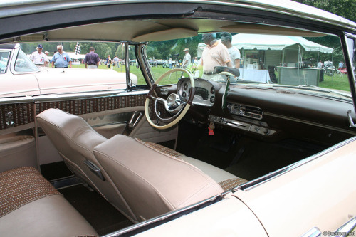jacdurac:   1958 Plymouth Fury Golden Commando  