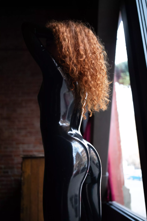 rubberreflections: Rubber Reflections - The adult photos