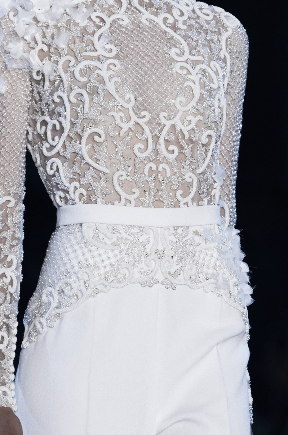 glitter-in-wonderland:  130186:  Ralph &amp; Russo Haute Couture Fall 2014  