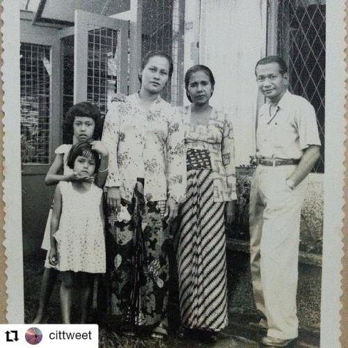 #loveyourancestors @cittweet Posted in her Instagram a photograph from her ancestors in Indonesia! S