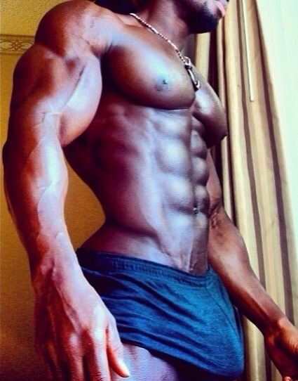 dilf-fan:  DAMN! DO ME, DUDE! 
