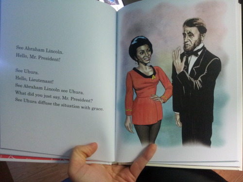 data-lore-b4:thepsychoticchef:THIS IS THE MOST AMAZING BOOK I HAVE EVER RECIEVED IN MY ENTIRE LIFEI’