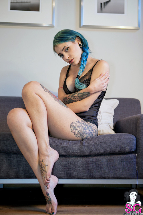 panda-face-mew:  Mendacia Suicide