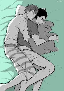 vellaude:  Can’t believe i’ve never drawn oiiwa spooning before. 