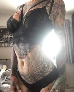 consequentialisms:  consequentialisms:Who is this??? 😍😍😍 Jade Curzon, tattooist’s wife 😍😍😍