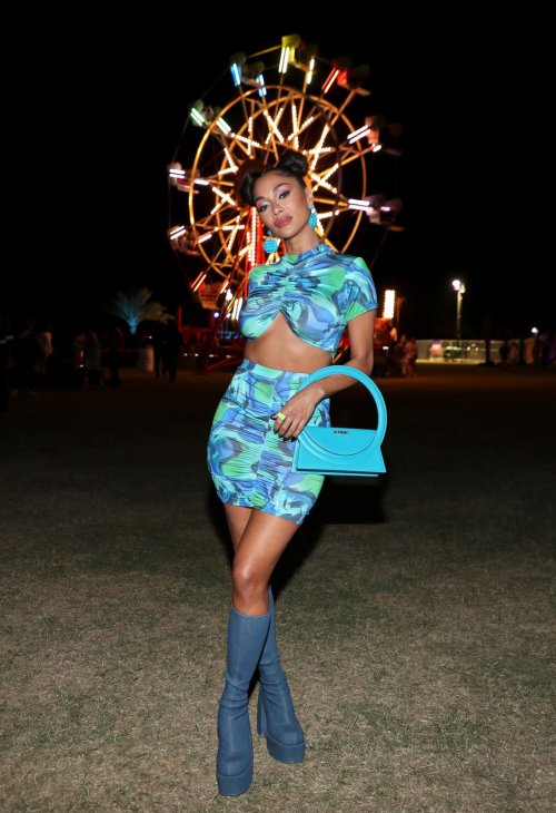 yours-stevie:  Coachella ‘22 🎠
