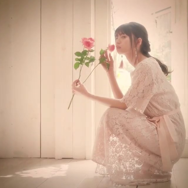 sakamichipost46:  GRL グレイル on Instagram 2018.05.04https://www.instagram.com/p/BiWrW51l2xM/齋藤飛鳥