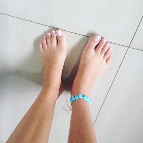 XXX yonibonbon:  (must love feet) 😊❤ photo