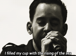  Burning in the Skies, Linkin Park. 